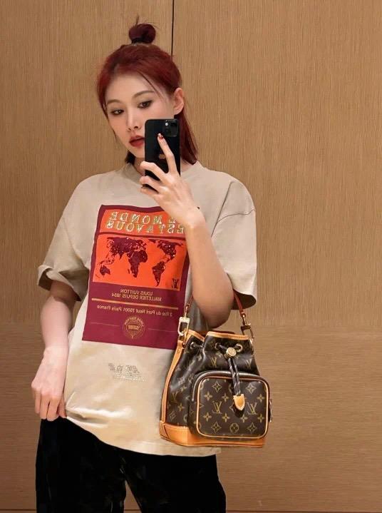루이비통 반팔 티셔츠 (해외배송)