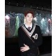 구찌 클래식 비 V넥 컬리지 스웨터 (해외배송)