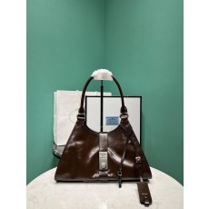 프라다 레더 토트 백 (해외배송)