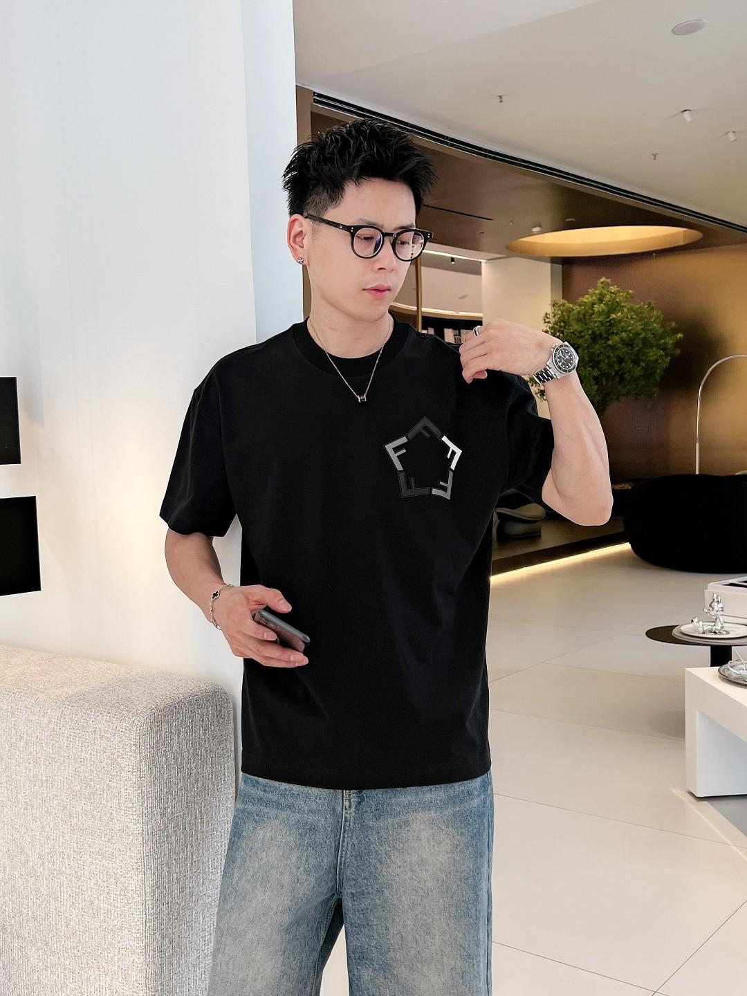 펜디 반팔 티셔츠 (해외배송)