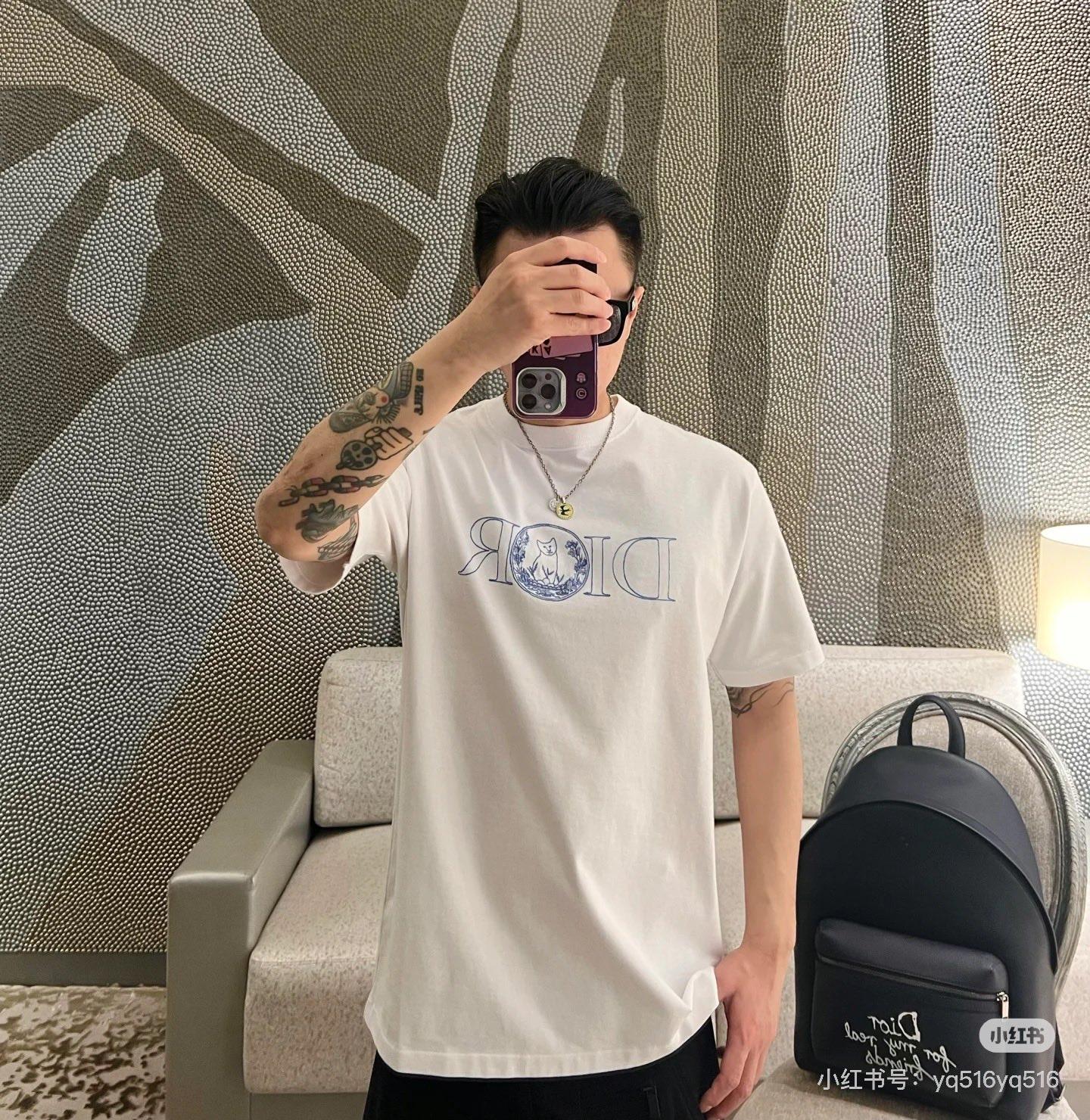 디올 반팔 티셔츠 (해외배송)