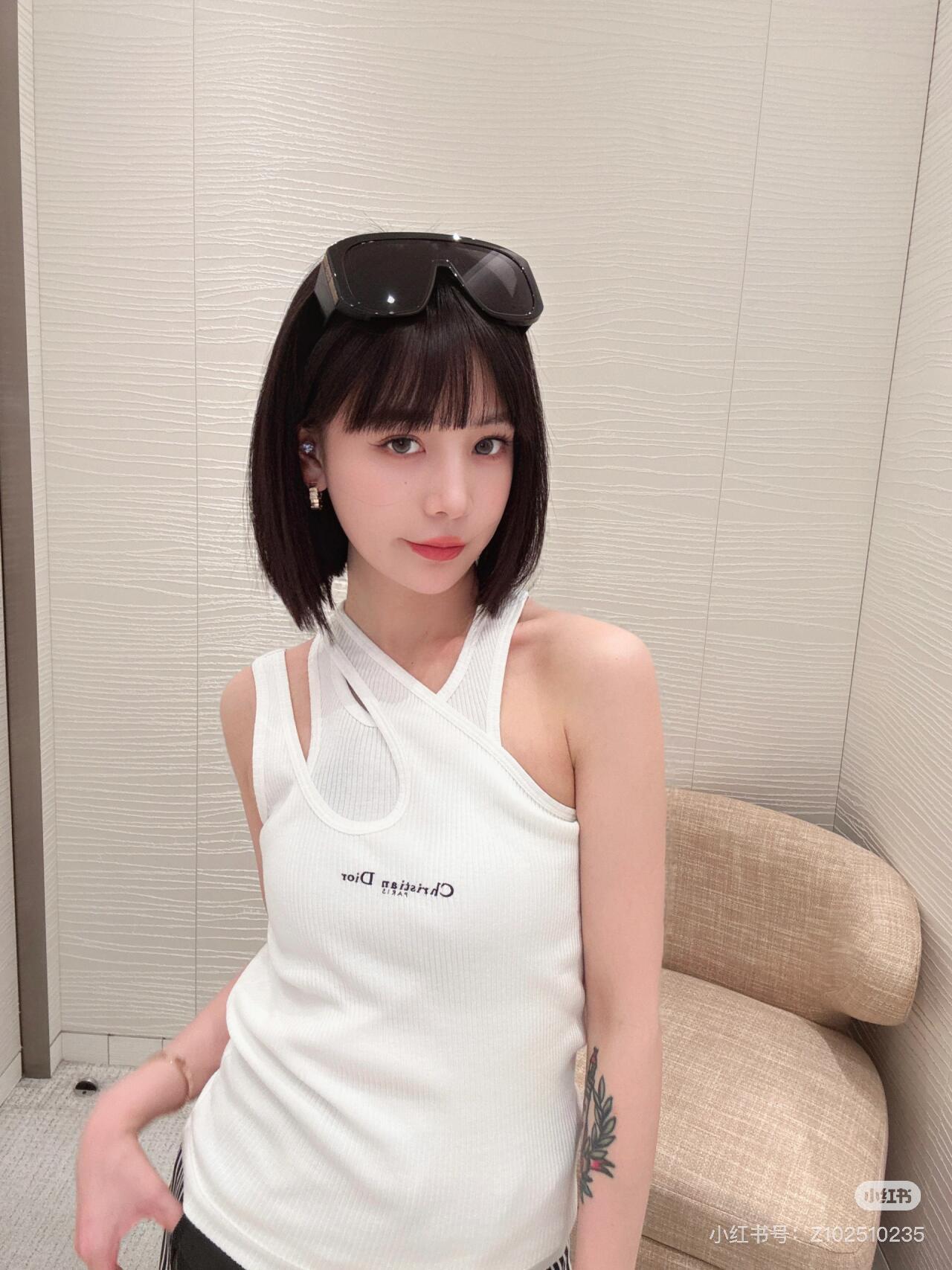 디올 니트 오트 쿠튀르 나시 (해외배송)