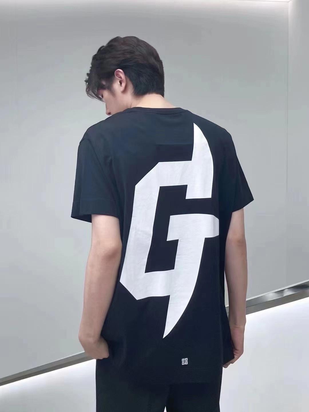 지방시 반팔 티셔츠 (해외배송)