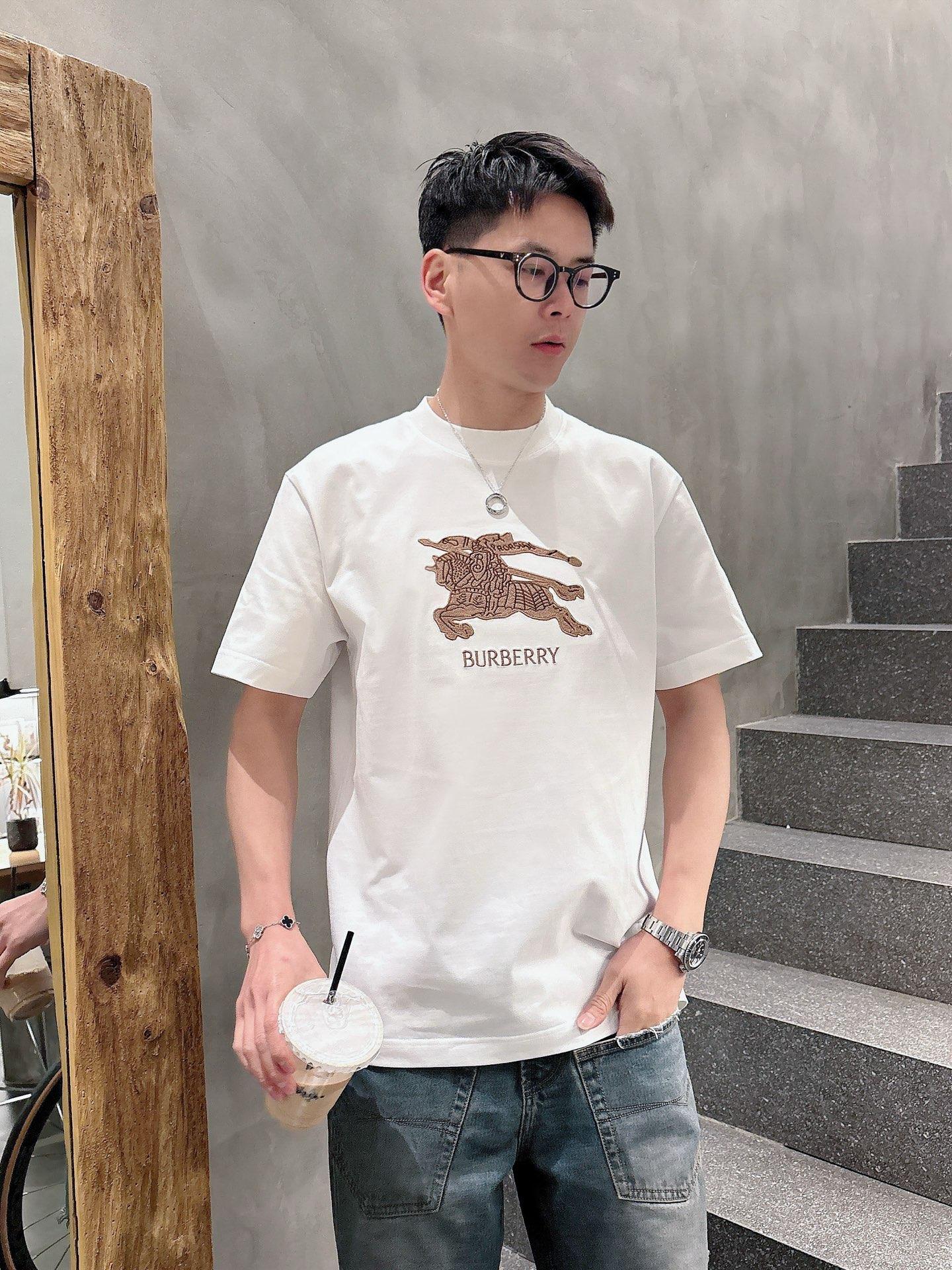 버버리 반팔 티셔츠 (해외배송)