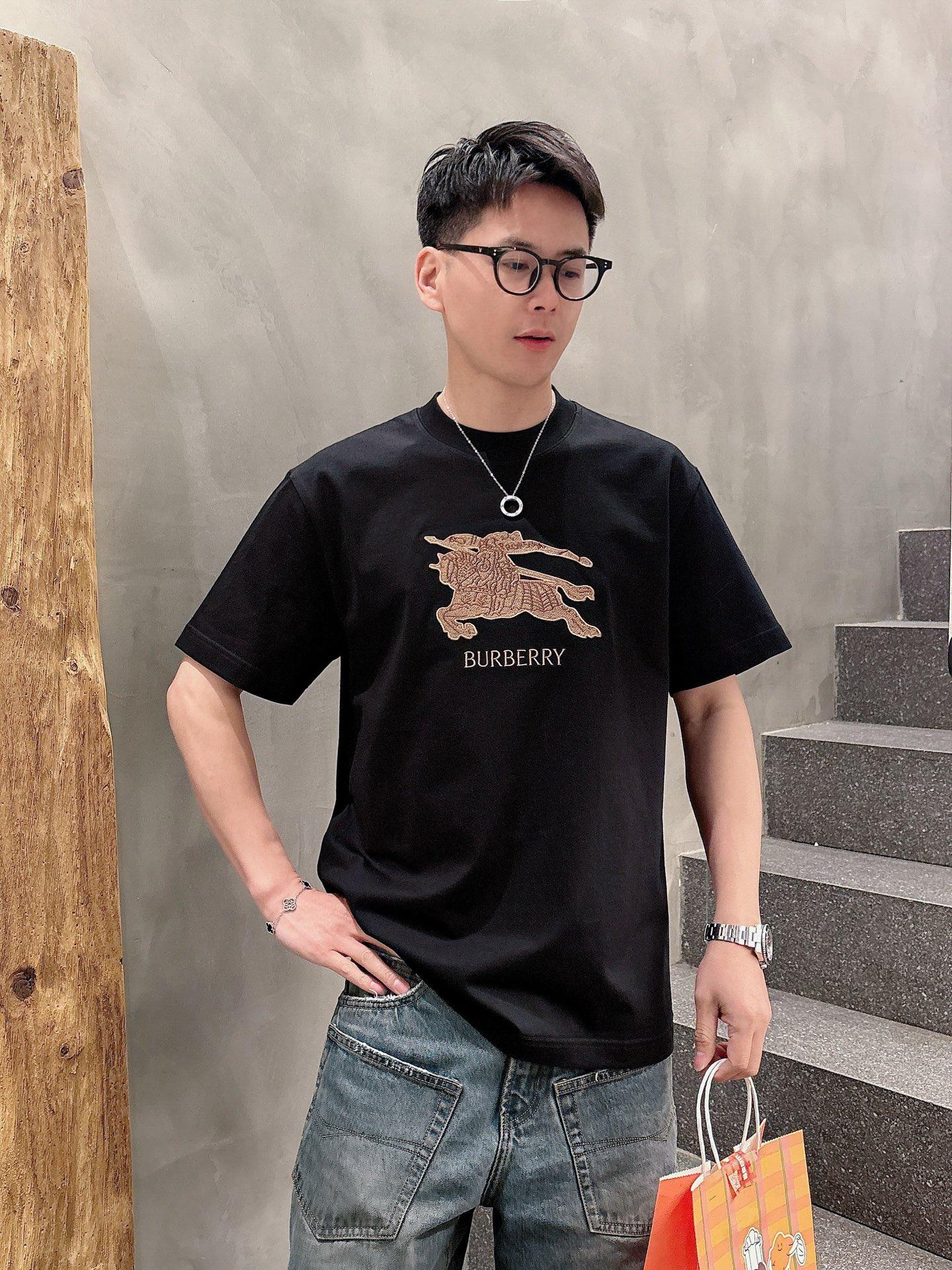 버버리 반팔 티셔츠 (해외배송)