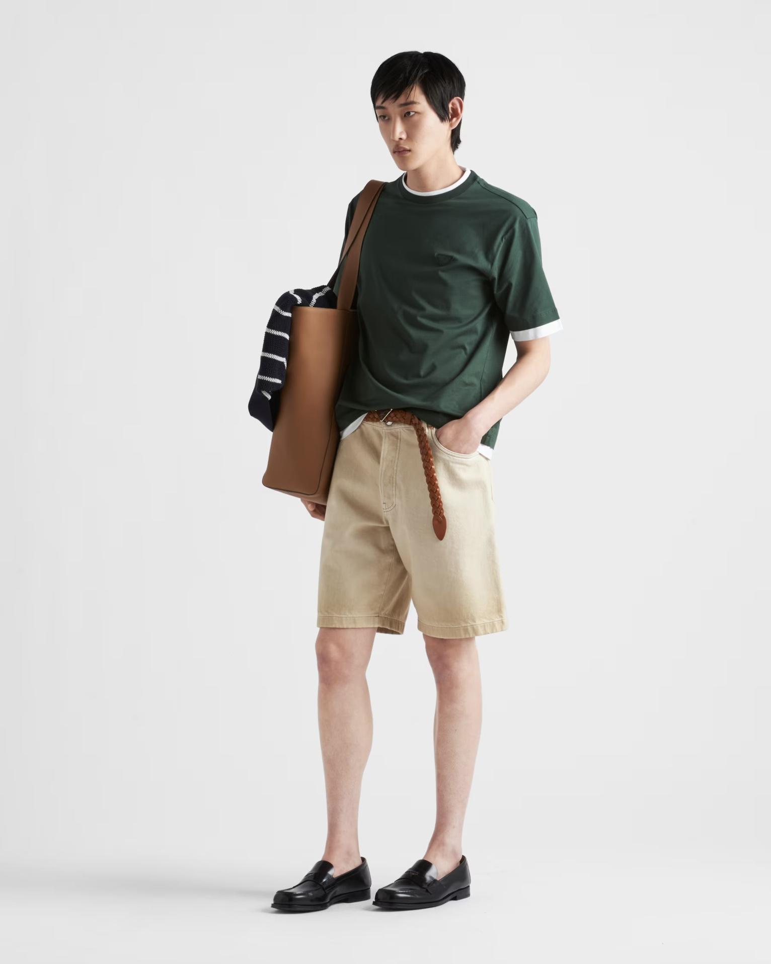 프라다 반팔 티셔츠 (해외배송)