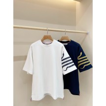 톰브라운 자수 반팔 티셔츠 2컬러 (해외배송)