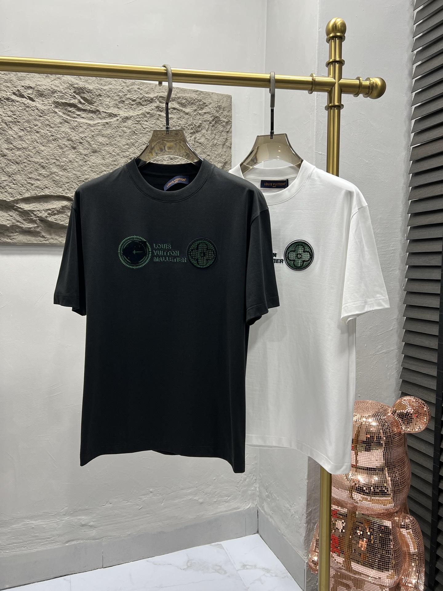 루이비통 반팔 라운드넥 티셔츠 2컬러 (해외배송)