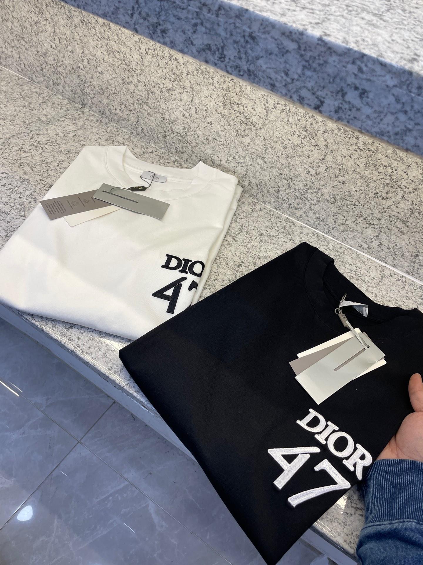 디올 반팔 티셔츠 2컬러 (해외배송)