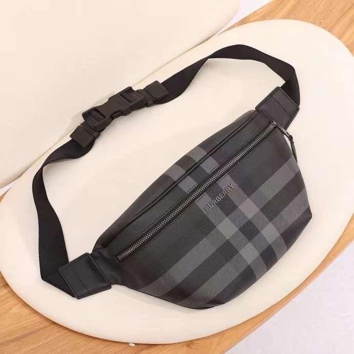 버버리 체크 벨트백 (국내배송)