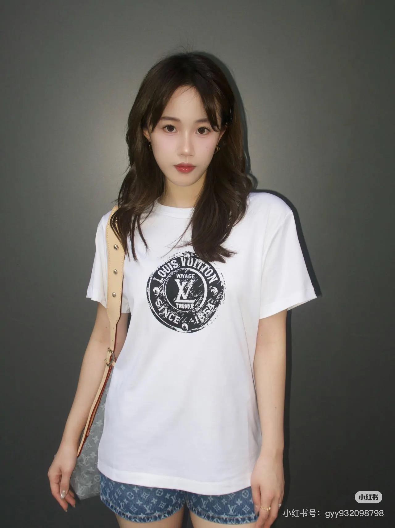 루이비통 반팔 문자 티셔츠 2컬러 (해외배송)