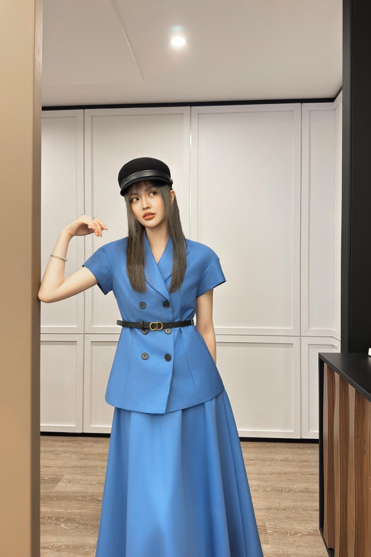 디올 정장 스커트 재킷 세트 (해외배송)