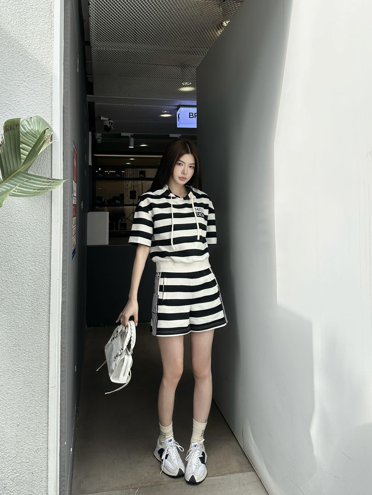 디올 스트라이프 캐주얼 세트 (해외배송)