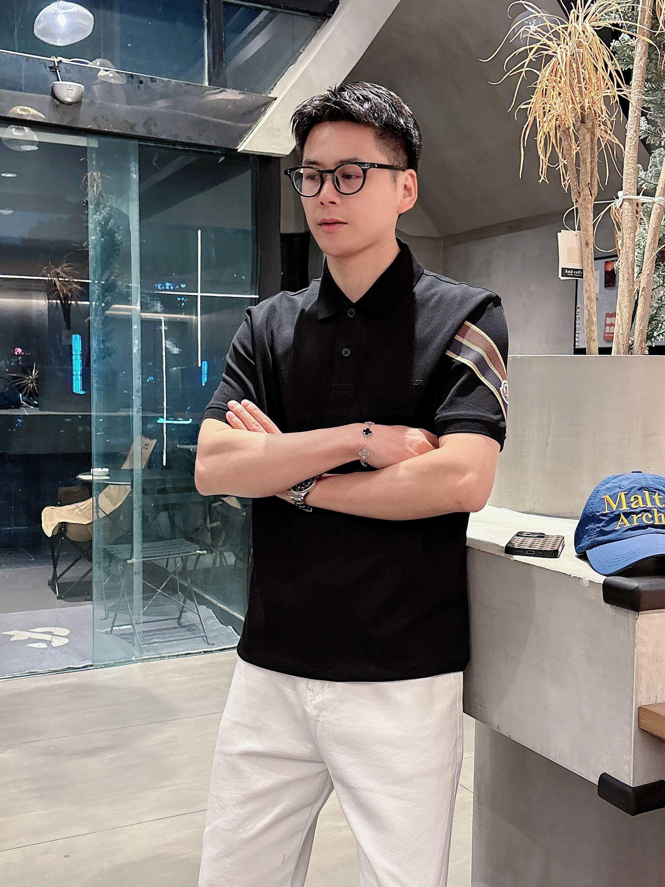 몽클레어 반팔 티셔츠 (해외배송)