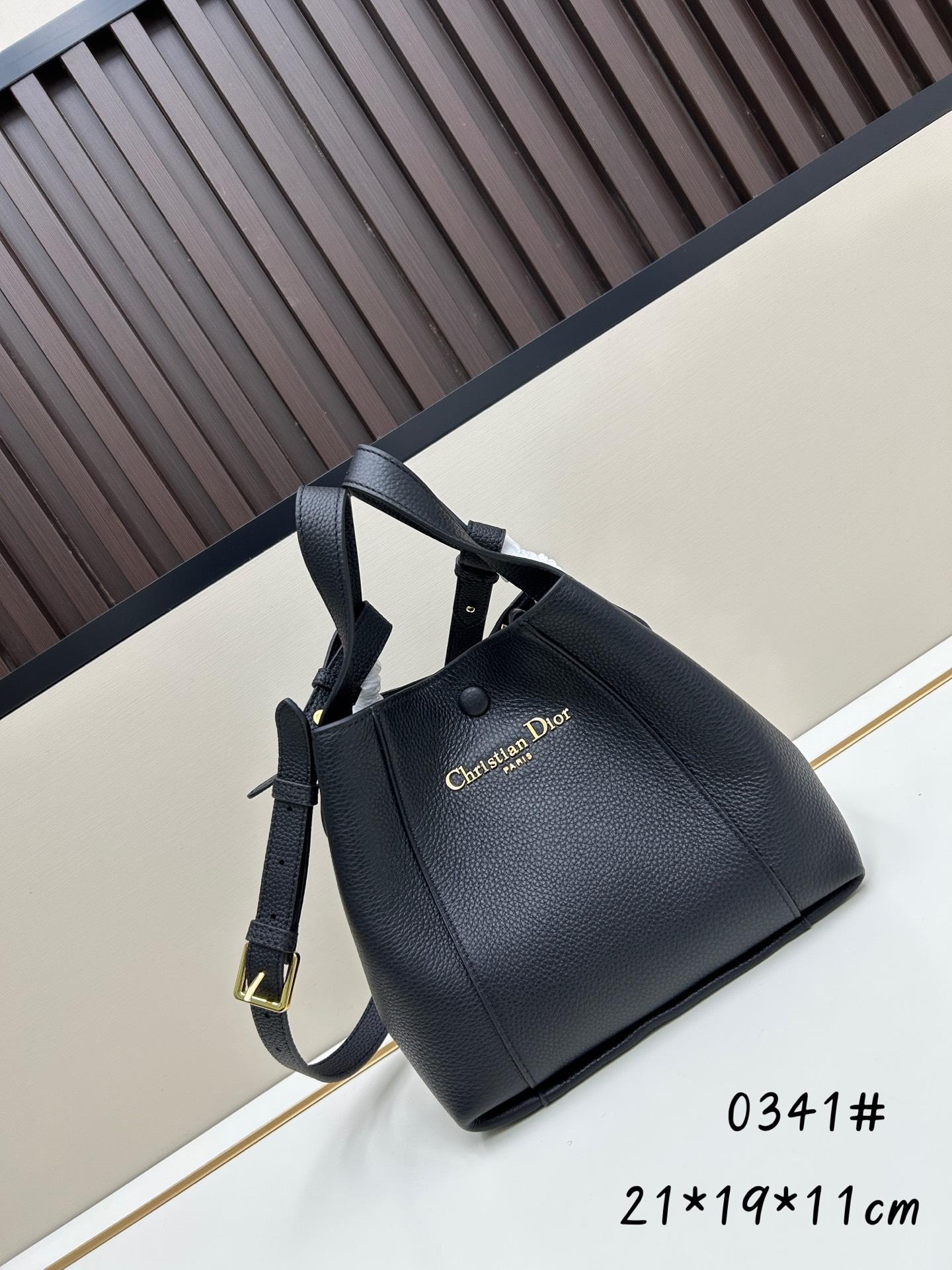 디올 버킷백 (해외배송)