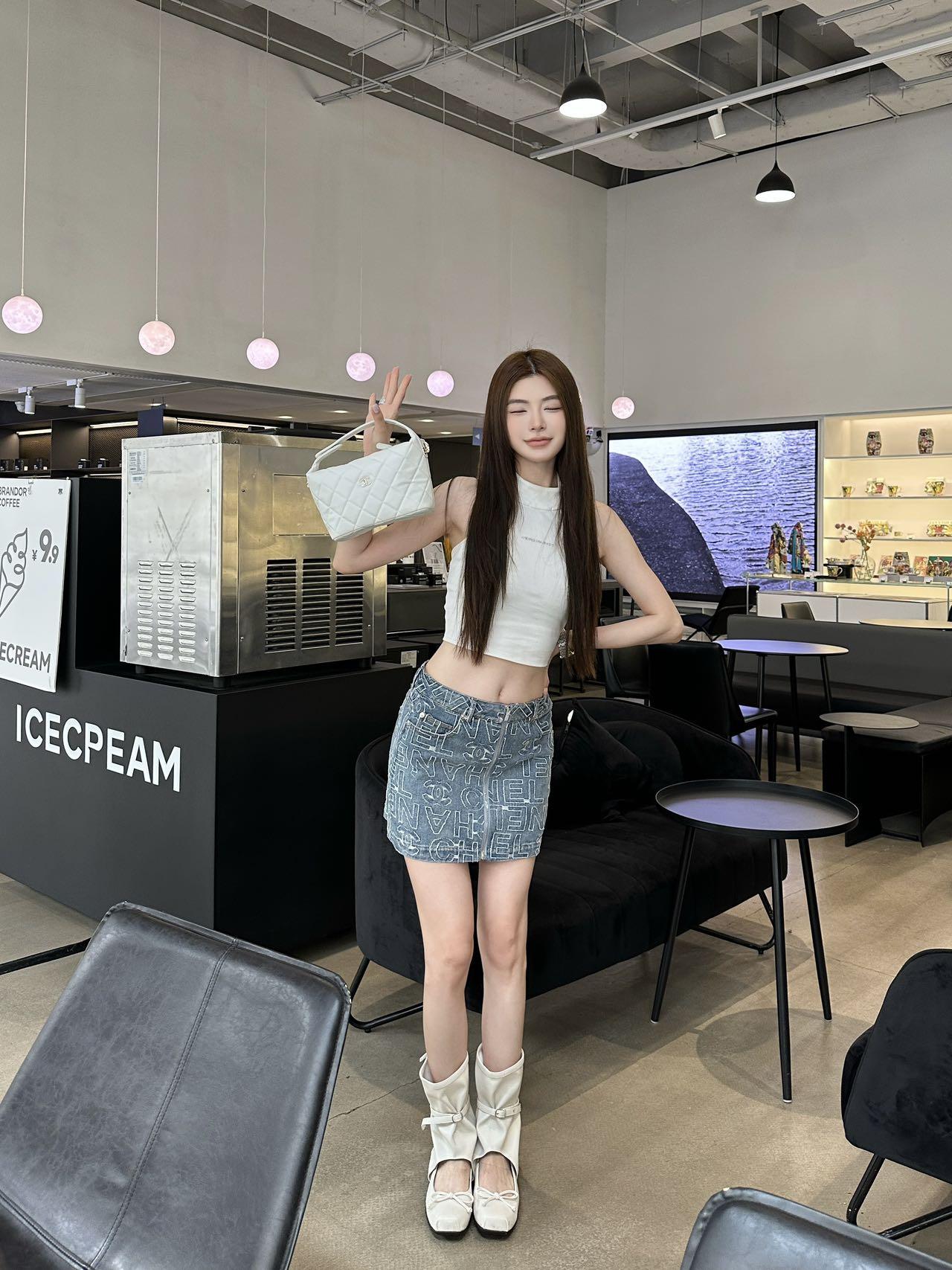 샤넬 문자 로고 데님 스커트 (해외배송)