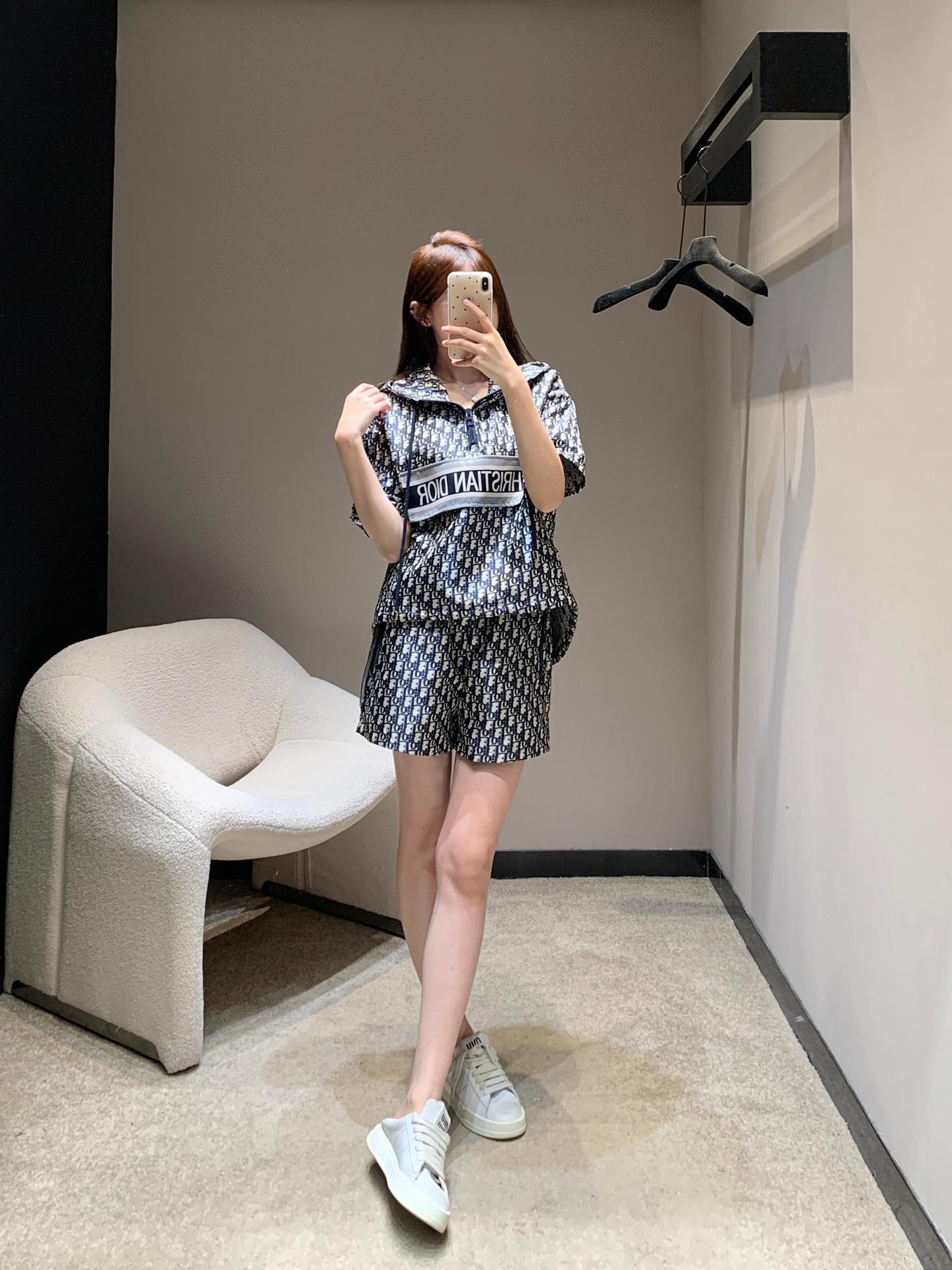디올 레터 후드 드롭 숄더 반팔 스웨트셔츠 + 반바지 세트 (해외배송)