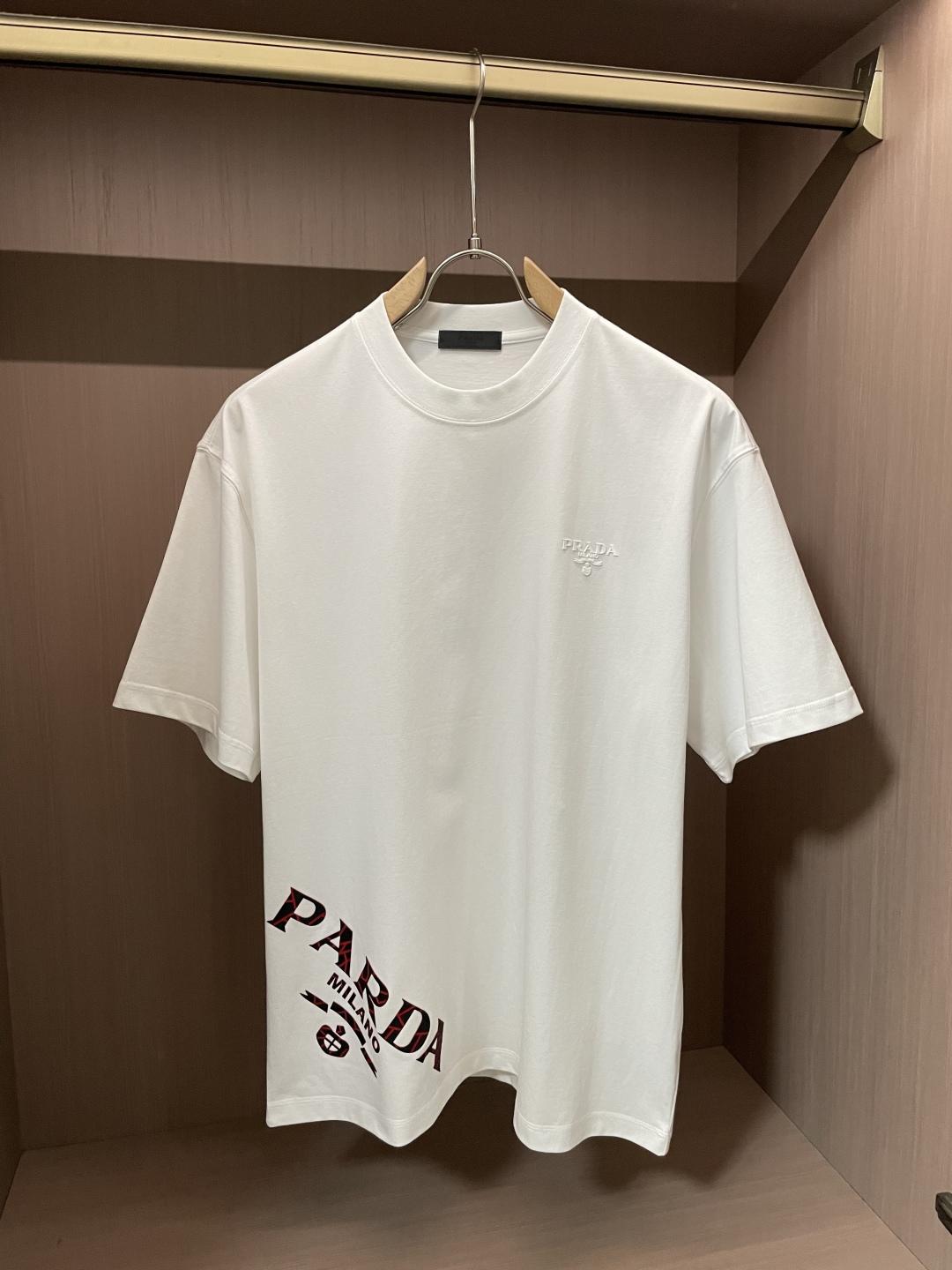 프라다 반팔 티셔츠 2컬러 (해외배송)