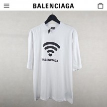 발렌시아가 wi-fi 라운드 티셔츠 남여공용 화이트 (국내배송)