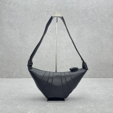 정품급 르메르 여성가방 / 길이 46cm x 너비 22cm x 높이 7cm / 바로출고