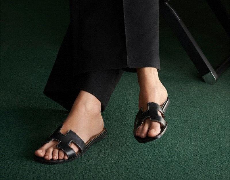 에르메스 오란 여성 샌들 블랙 (국내배송)