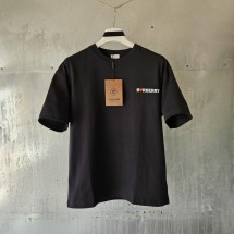 버버리 빽기사 로고 티셔츠 (국내배송)