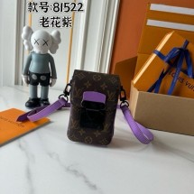 루이비통 S락 버티컬 웨어러블월릿 (국내배송)