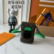 루이비통 S락 버티컬 웨어러블월릿 (국내배송)