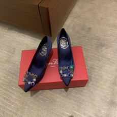 로저비비에 다이아몬드 버클 실크 하이힐 (해외배송)