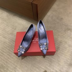 로저비비에 다이아몬드 버클 실크 하이힐 (해외배송)