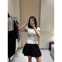 샤넬 마이크로 로고 슬림 반팔 니트 탑 (해외배송)