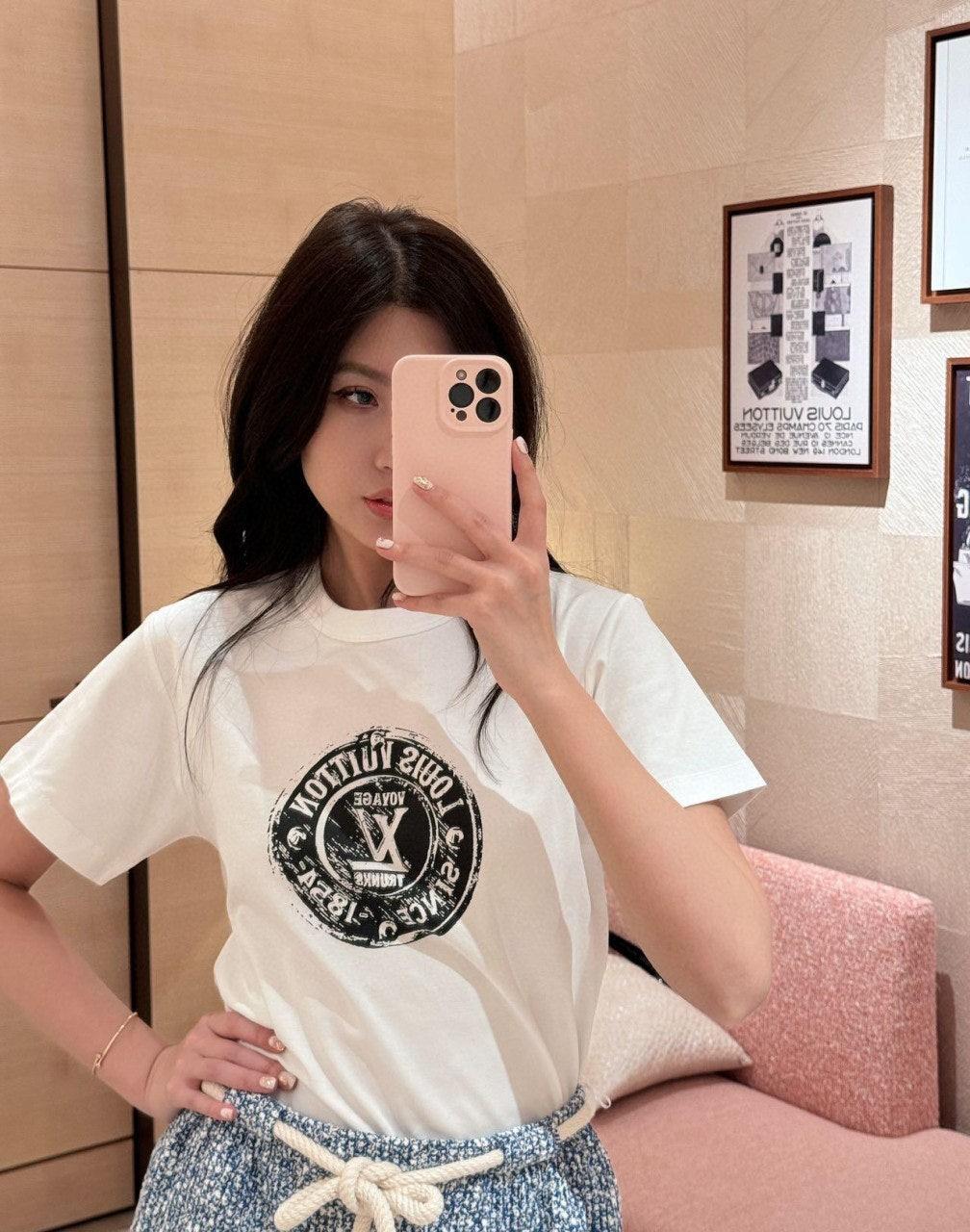 루이비통 1V 2025SS 초봄 신상품 프린트 반팔 (정품급 해외배송)
