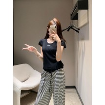 프라다 문자 자수 니트 반팔 (해외배송)
