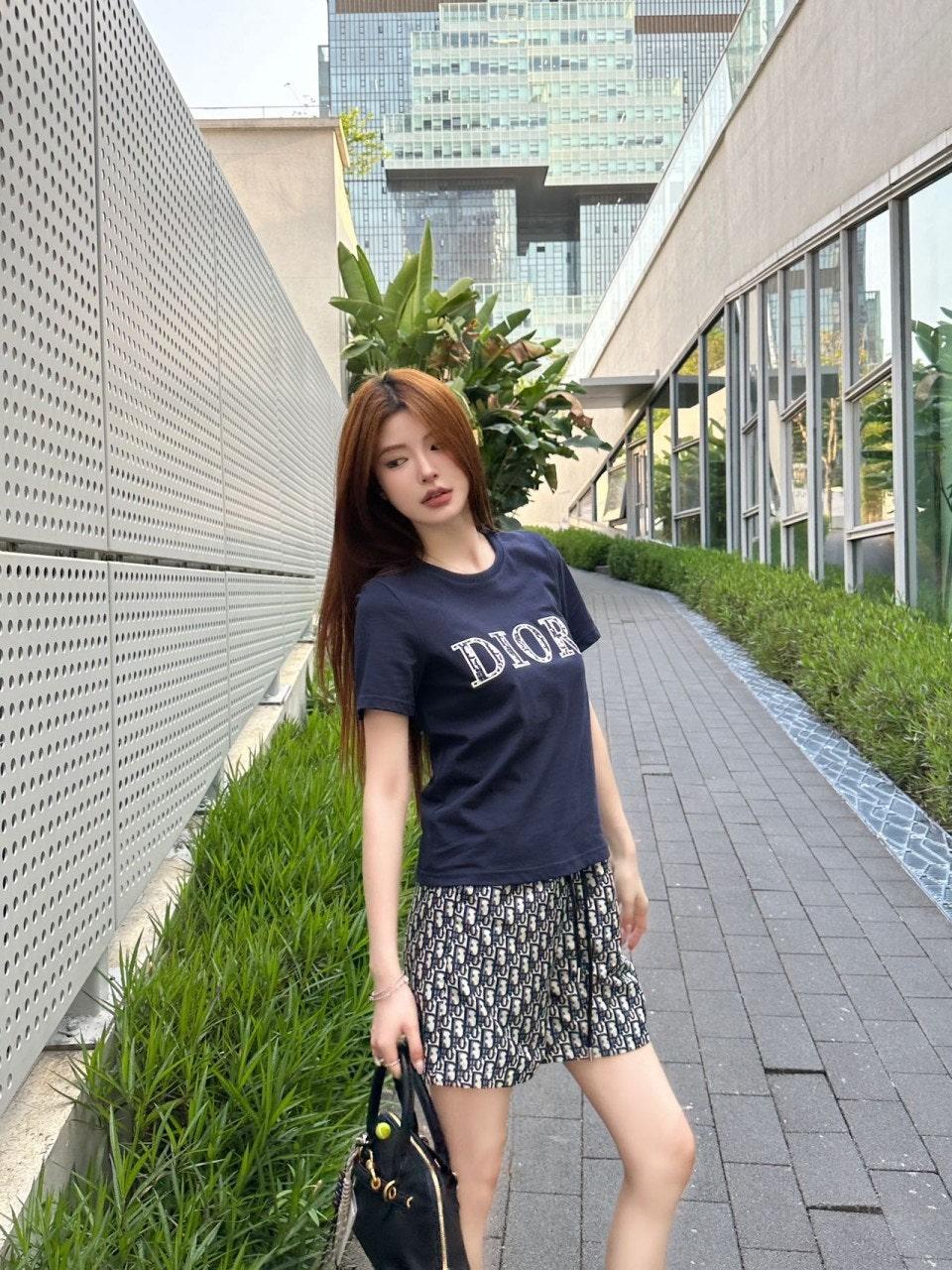 디올 반팔 티셔츠 + 올드플라워 반바지 세트 (해외배송)