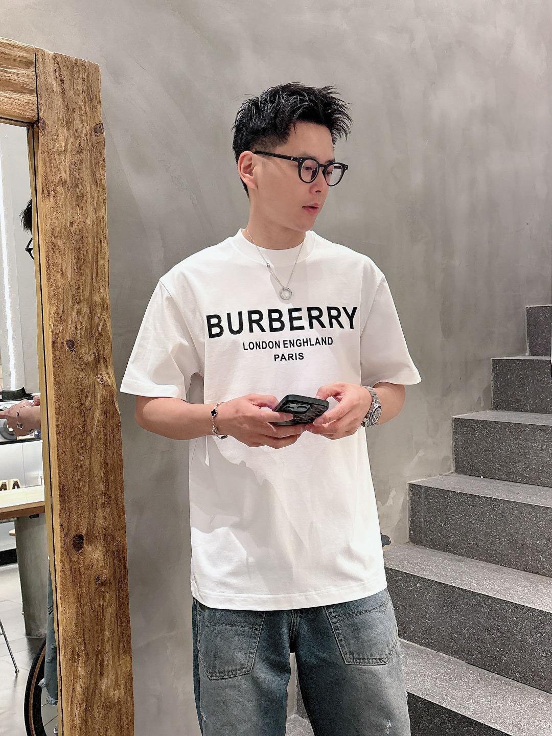 버버리 반팔 티셔츠 (해외배송)