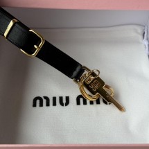 미우미우 가죽 키링 (해외배송)