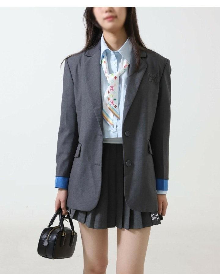 미우미우 싱글브레스트 개버딘 재킷 & 스커트 세트 (국내배송)