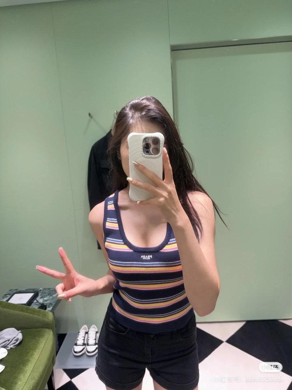 프라다 25SS 초봄 신상품 스트라이프 콘트라스트 베스트 (정품급 해외배송)