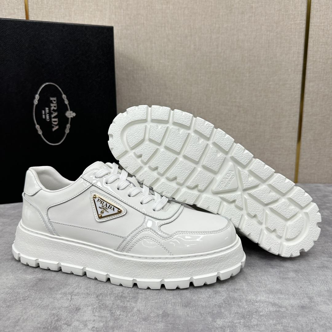 프라다 캐주얼 스니커즈 (해외배송)