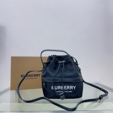 버버리 버킷백 (정품급 해외배송)