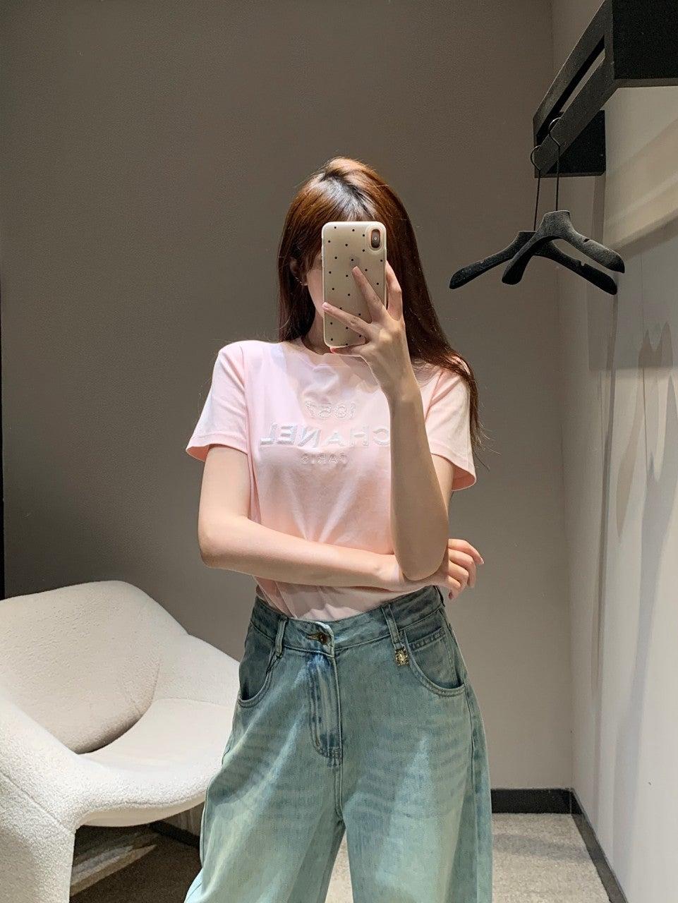 샤넬 자수 비즈 라운드넥 반팔 티셔츠 (해외배송)