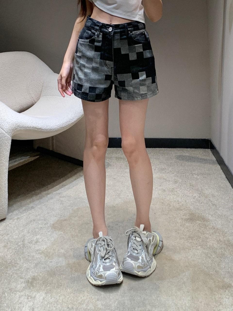 루이비통 모자이크 블랙 앤 그레이 플레드 데님 반바지 (해외배송)