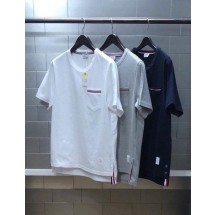 톰브라운 시그니처 코튼포켓 반팔티셔츠 (국내배송)