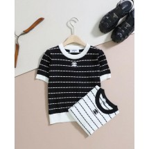 샤넬 스트라이프 컷아웃 크루넥 반팔니트 (국내배송)