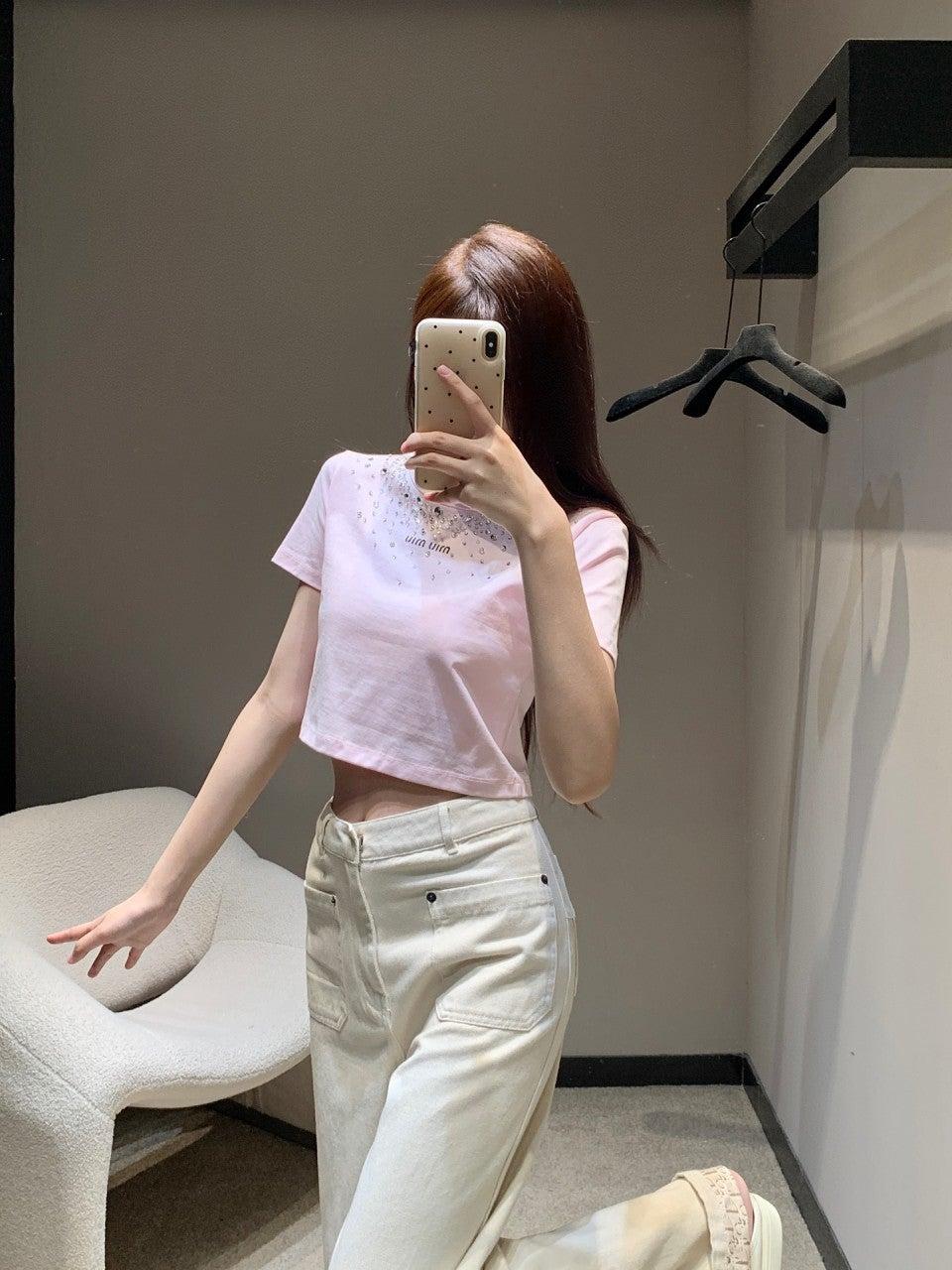 미우미우 라인스톤 비즈 레터 숏 라운드넥 티셔츠 (해외배송)