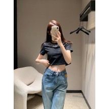 미우미우 라인스톤 비즈 레터 숏 라운드넥 티셔츠 (해외배송)