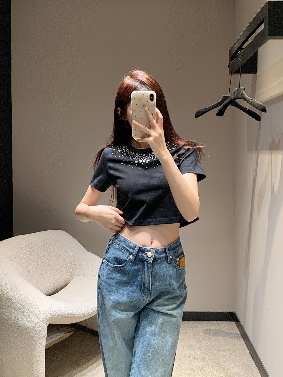 미우미우 라인스톤 비즈 레터 숏 라운드넥 티셔츠 (해외배송)