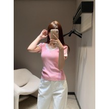 샤넬 마이크로 로고 슬림핏 니트 반팔 상의 (해외배송)