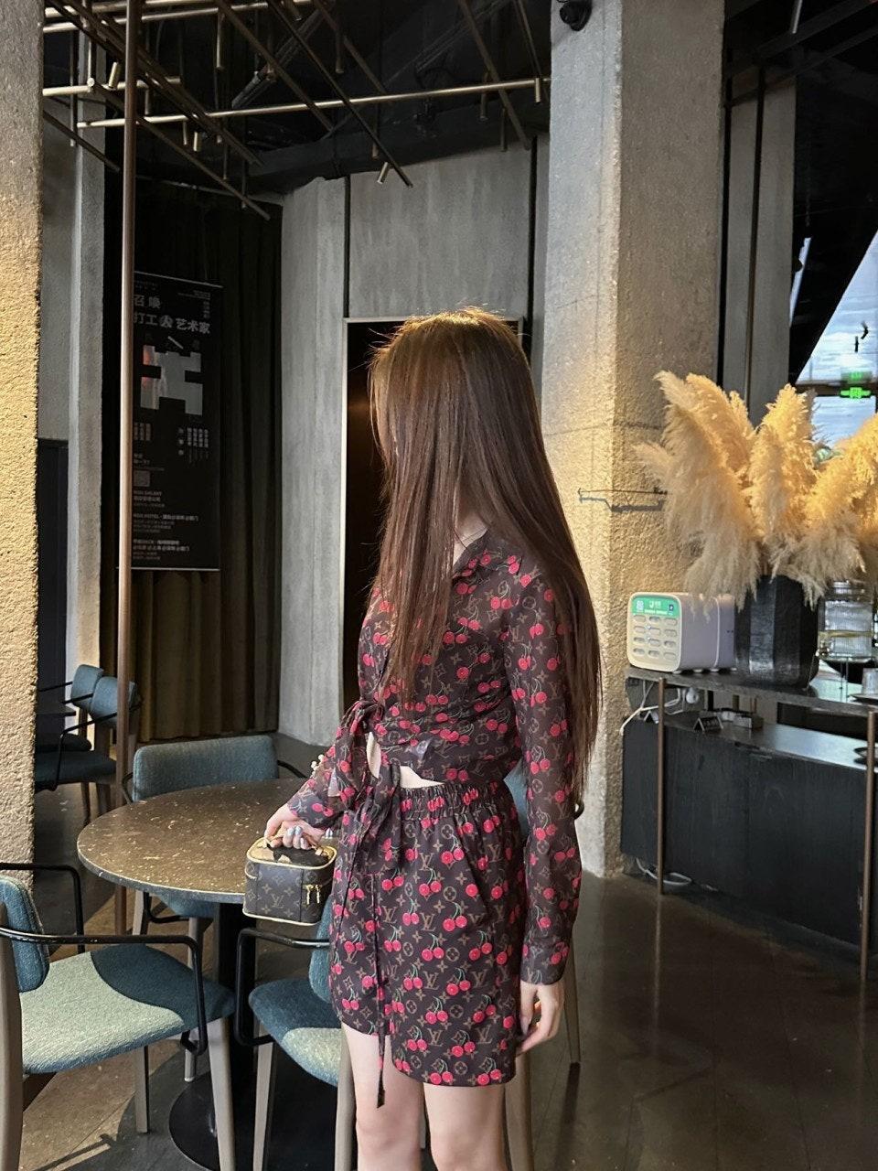 루이비통 체리 프린트 반바지 2컬러 (해외배송)