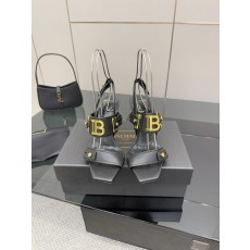 발망 25ss 메탈 힐 하이힐 샌들 (해외배송)